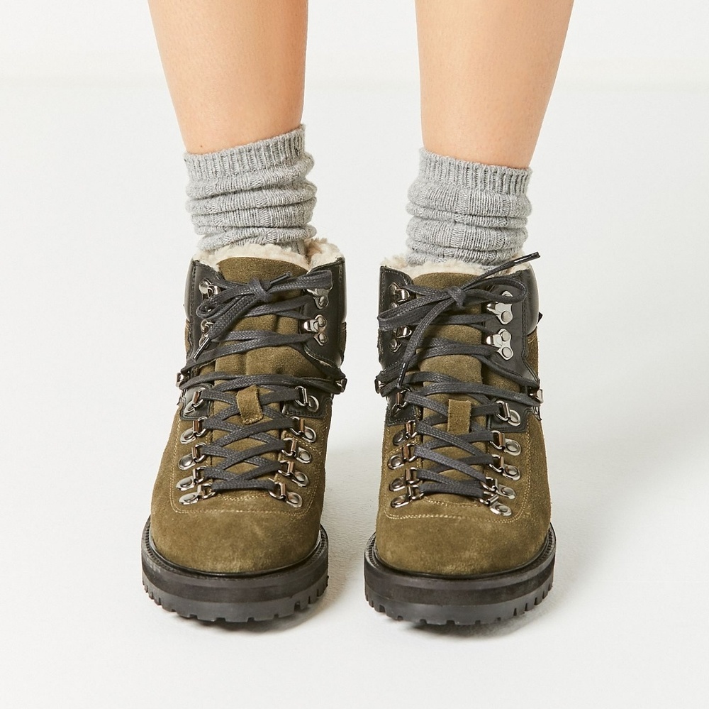UO WOMAN'S BAILEY HIKER BOOT - Picture 2 of 6